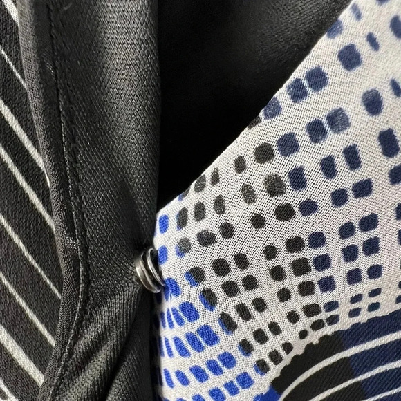 Lane Bryant Women’s Abstract Surplice Wrap Blouse Long Sleeve NWT Size 22/24 - Picture 7 of 12